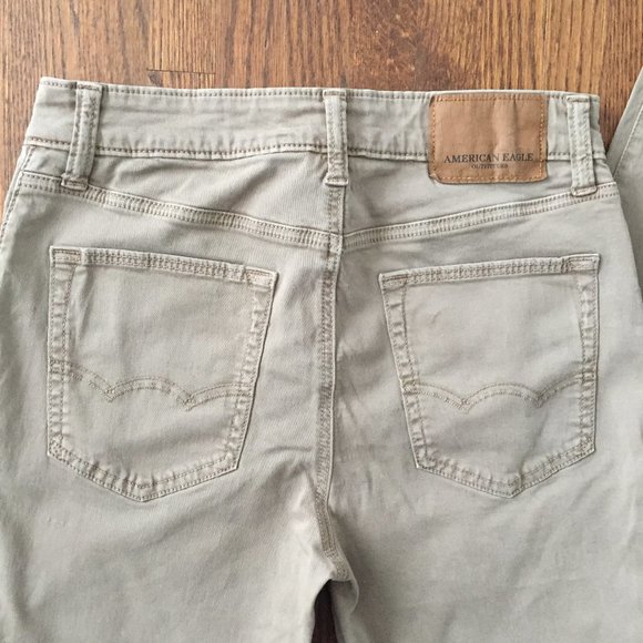 ❤️4/$20 AMERICAN EAGLE tan jeans size 29 - Picture 5 of 8